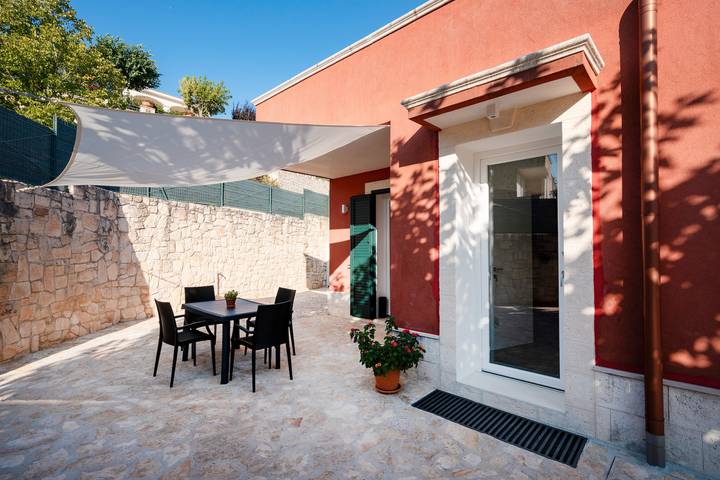 Location de vacances pour 3 personnes, avec jardin, adapté aux familles à Selva di Fasano