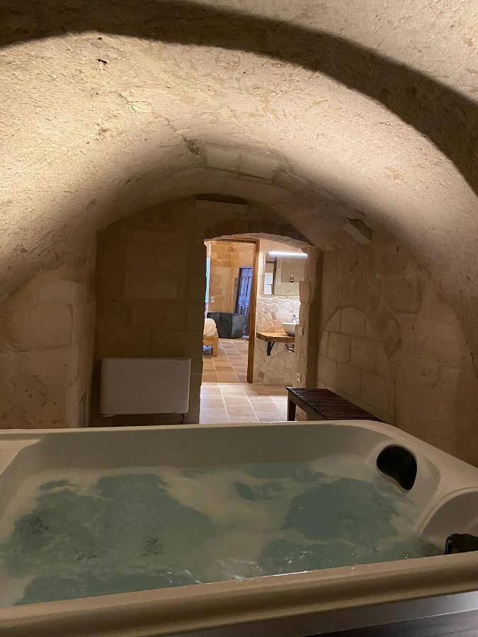 Maison d’hôte pour 2 personnes, avec jacuzzi ainsi que sauna et terrasse, animaux acceptés à Matera - 2
