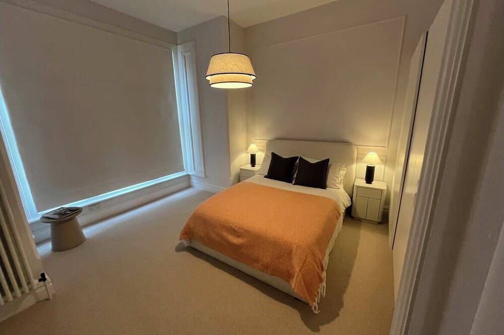 Ganze Wohnung, Luxury Victorian Two Bedroom Apartment in Sutton (London), London