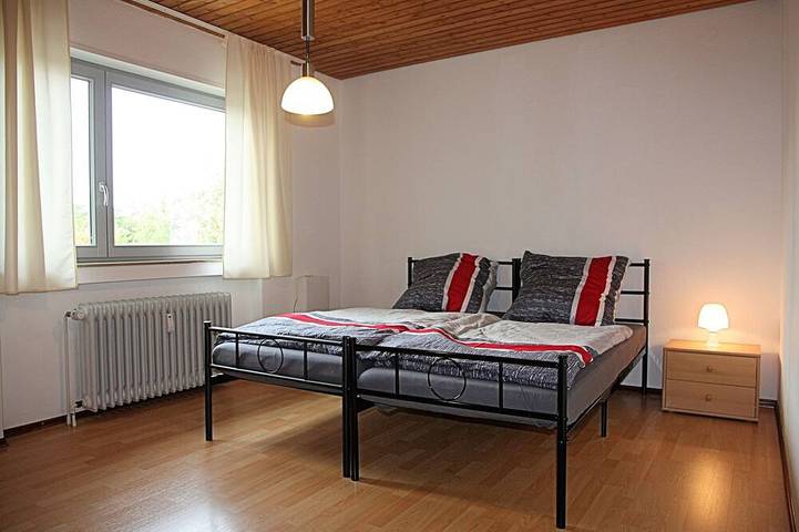 Ferienwohnung für 8 Personen, mit Garten und Balkon in Kaiserslautern - 2