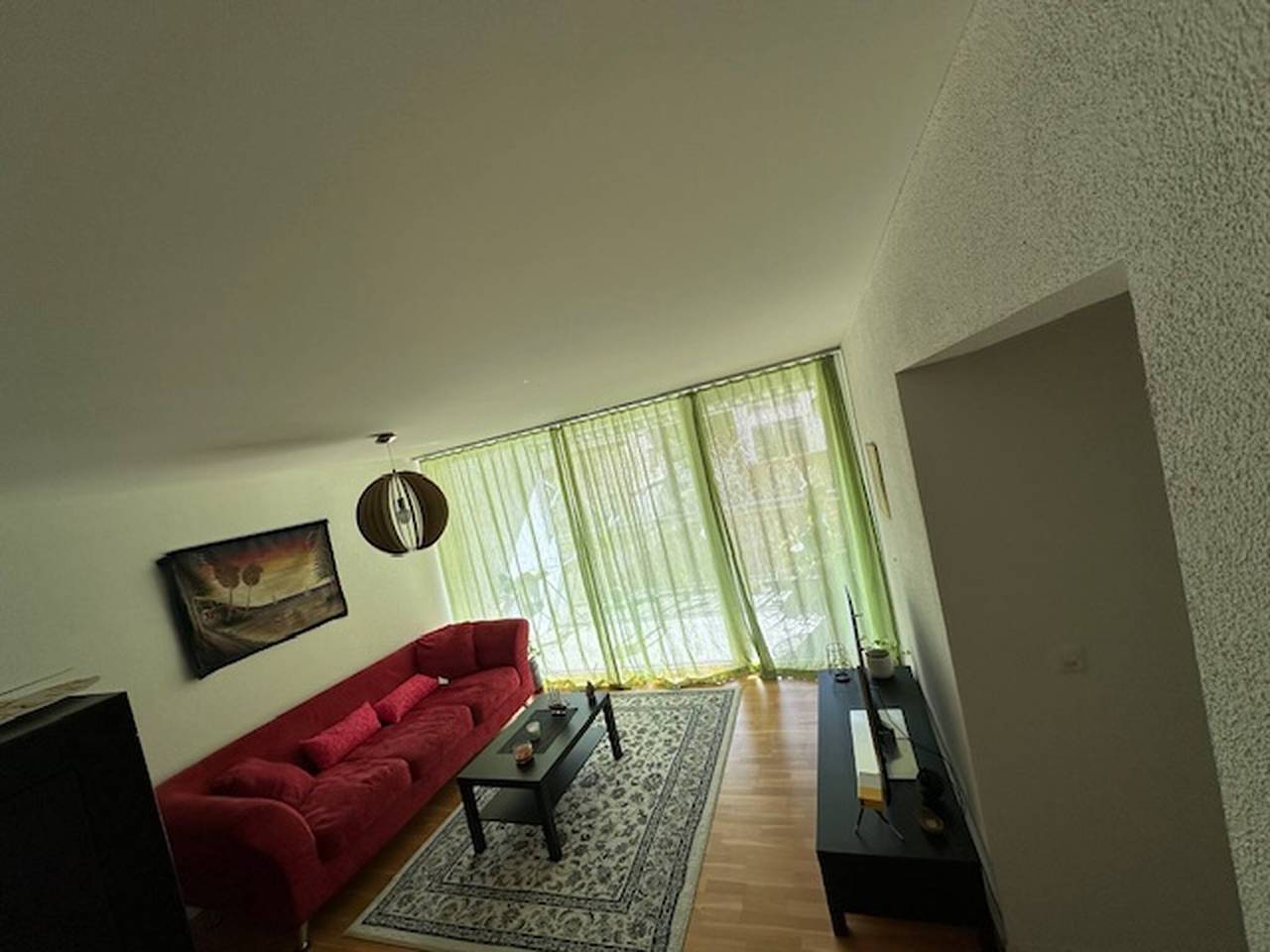 Entire apartment, A cozy room with double bed in semi shared Flat in Wallisellen, Zurich Prealps
