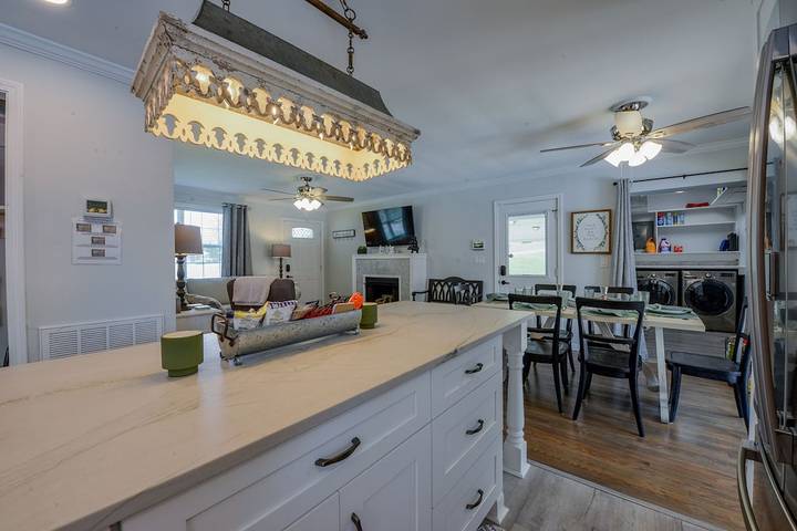 Vacation rental for 8 people, with yard, with pets in Tuscaloosa