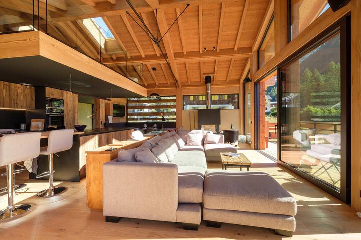 Ferienhaus für 12 Personen, mit Balkon und Whirlpool sowie Garten und Sauna in Chamonix
