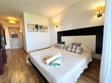 Gîte pour 2 personnes, avec piscine à Saint-Florent