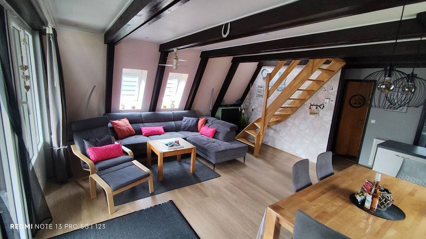 Nurdach-Ferienhaus Wattperle in Fedderwardersiel für bis zu 5 Personen und Hund. in Fedderwardersiel, Butjadingen