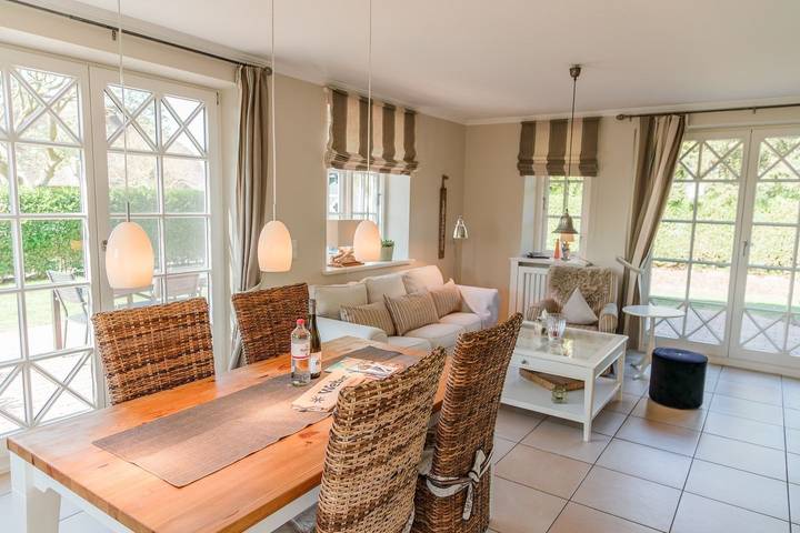 Ferienhaus für 5 Personen, mit Sauna und Terrasse sowie Garten, mit Haustier in Utersum - 2