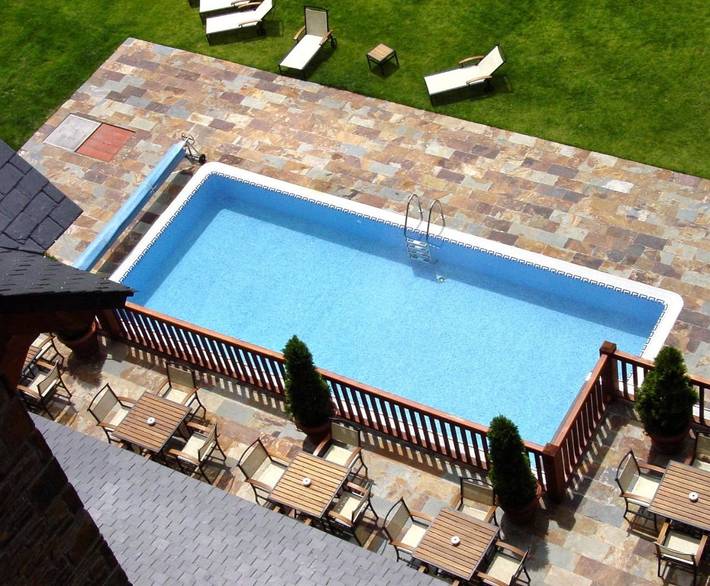 Hôtel pour 2 personnes, avec piscine ainsi que sauna et jardin dans Formigal - 2