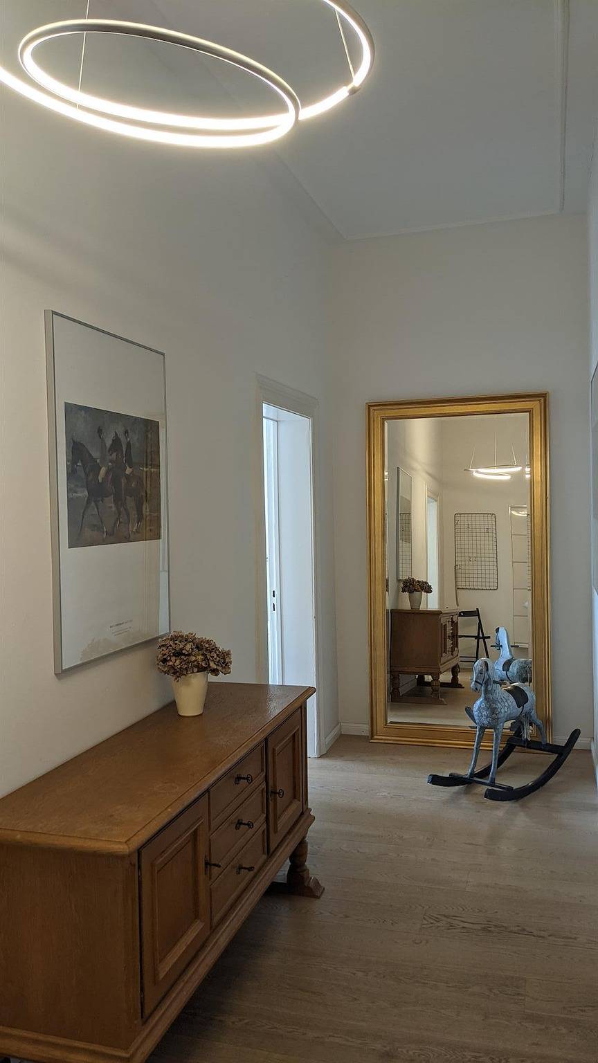 Hel semesterlägenhet, Schöner Altbau im Zentrum, Badewanne, Wc in Kielfjorden, Kiel