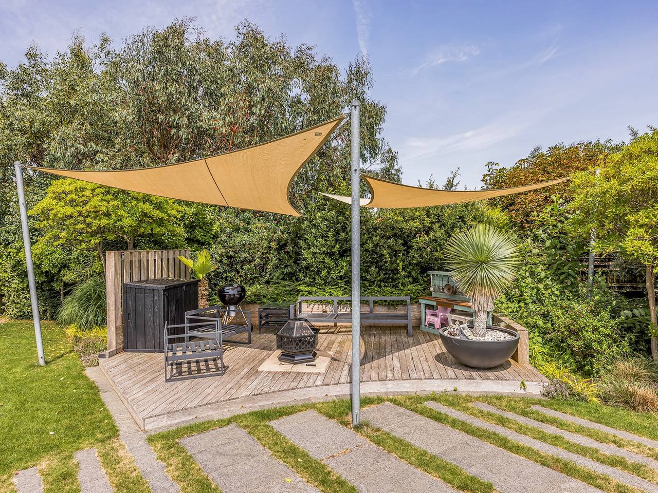 Breathtaking Home with Parking - Pass the Keys in Hayling Island, Havant