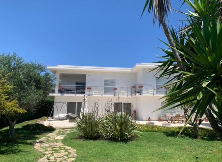 Maison d’hôte pour 2 personnes, avec Balcon et Terrasse ainsi que Jardin et Vue