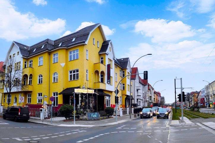 Hotel für 4 Personen, mit Terrasse, kinderfreundlich in Karlshorst Berlin