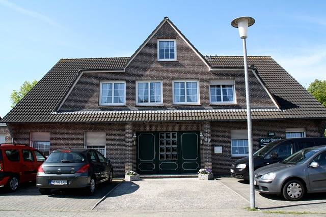 Ferienwohnung für 3 Personen, mit Garten und Sauna in Neuharlingersiel