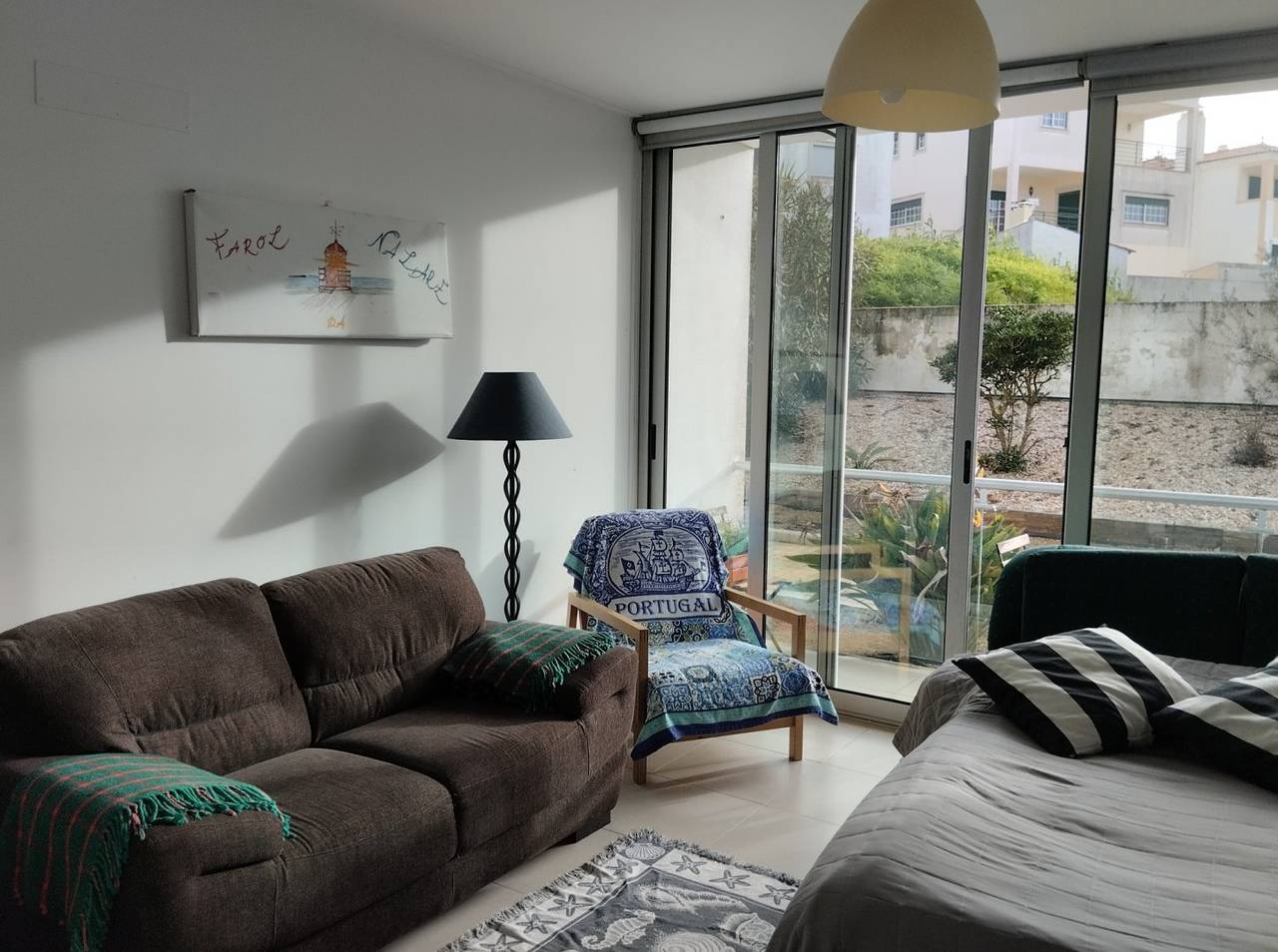 Appartement entier, Appartement en bord de mer avec piscine et parking, près de Nazaré in Nazaré, Leiria District