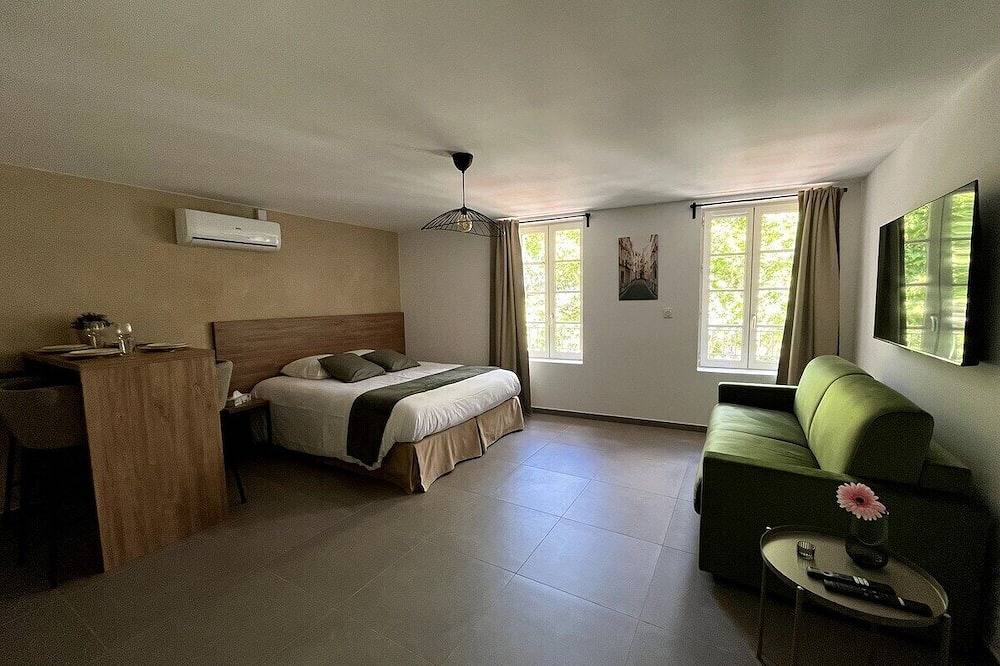 Apartamento entero, Studio 101-Estudio-Básico-Habitación con desagüe in Velaux, Region de Aix-en-Provence