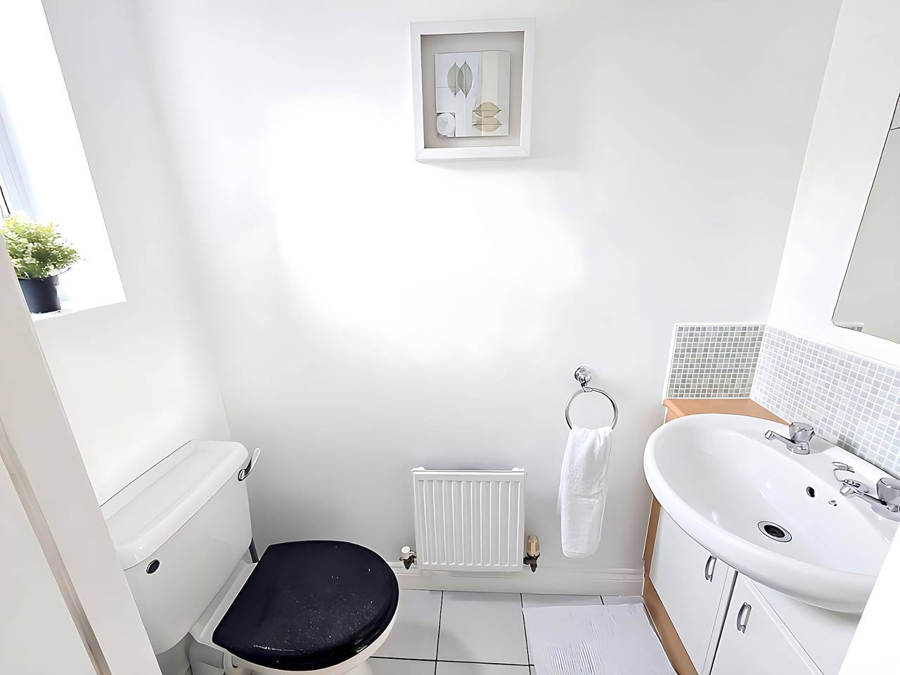 Group House Sleeps 9 with Garden and Parking in Wolverhampton, Birmingham y alrededores