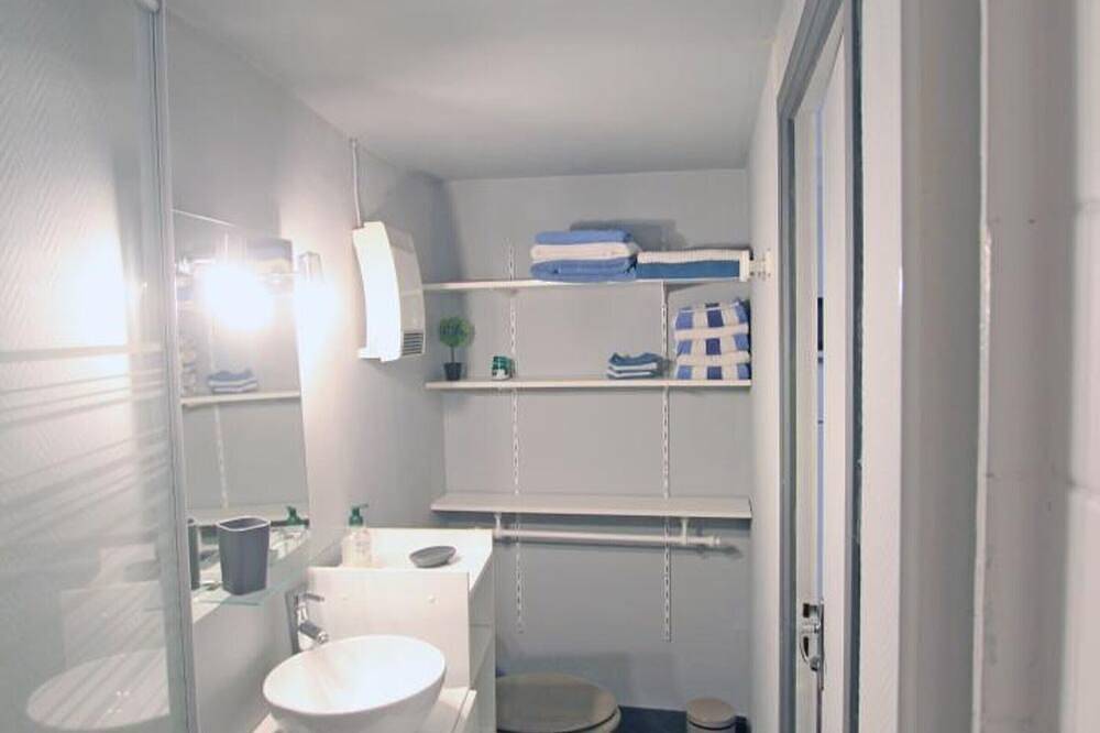 Appartement entier, Charmant appartement familial au centre de Saint-Vaast-la-Hougue avec wifi in Saint-Vaast-la-Hougue, Région de Cherbourg