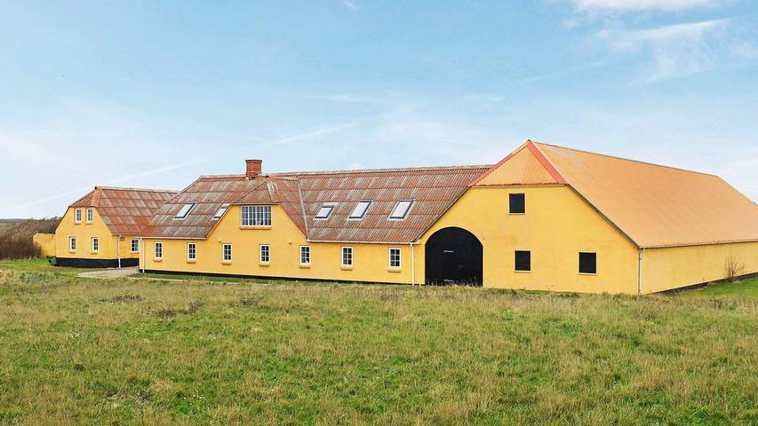 Ferienhaus für 12 Personen, mit Sauna und Whirlpool sowie Terrasse in Lemvig