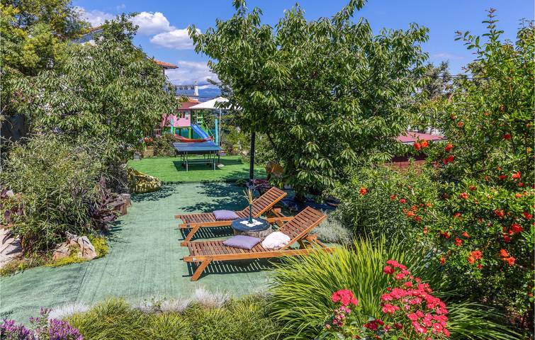 Ferienwohnung für 4 Personen, mit Terrasse und Garten in Opatija Riviera - 3