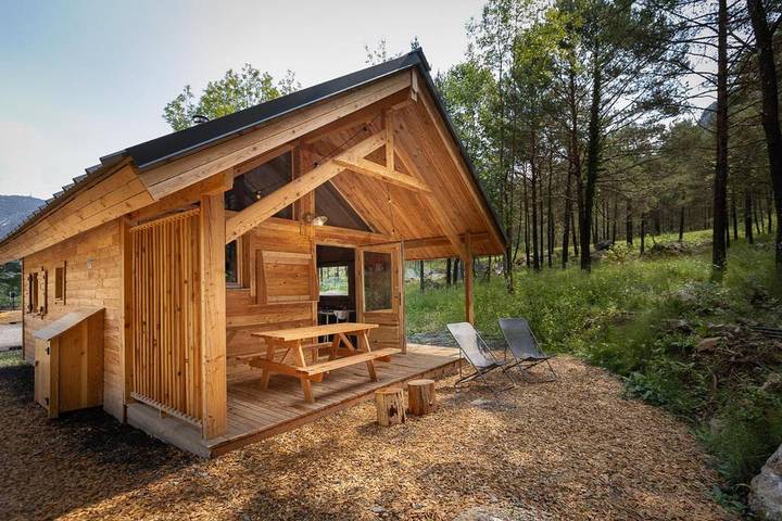 Camping para 5 personas, con Terraza y Piscina en Berguedà