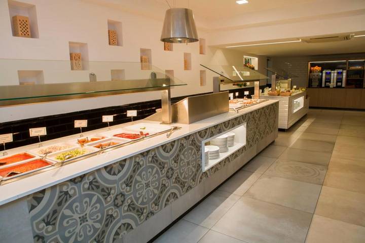 Location de vacances pour 8 personnes, avec vue ainsi que piscine et jardin à Palmanova (Espagne) - 2