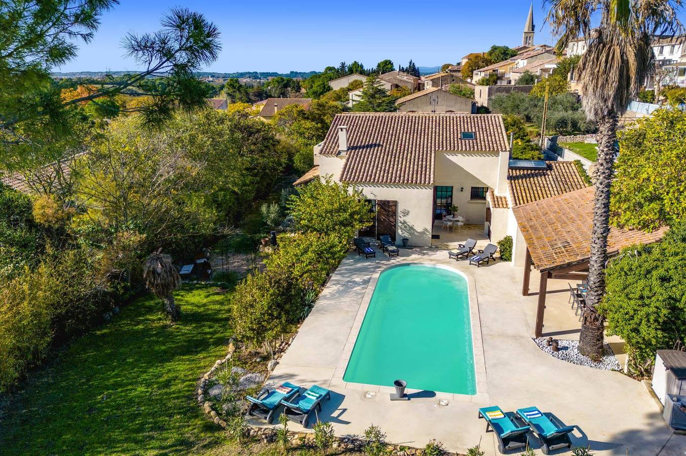 Villa Glycines by Villa Plus in Aumes, Côte d'Améthyste