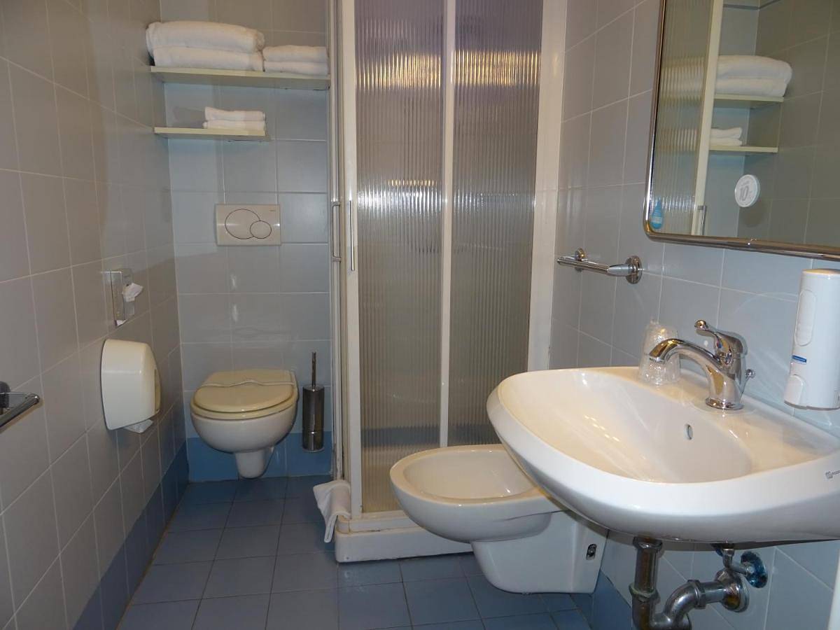 Small Double Room in Lido di Camaiore, Camaiore