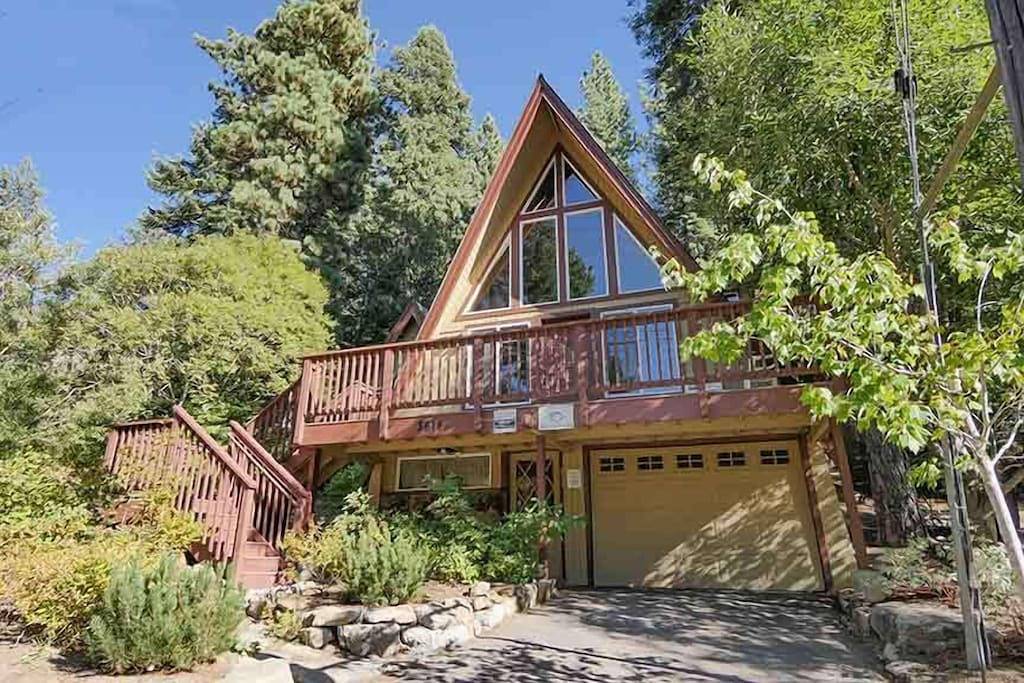 Upgraded A Frame-Walk to Heavenly, Private Hot Tub in South Lake Tahoe, Heavenly