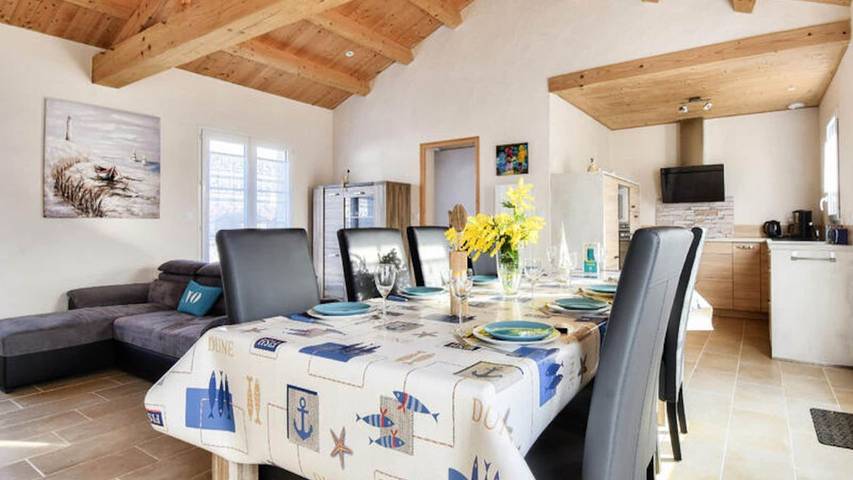 Gîte pour 9 personnes, avec jardin dans Plage De La Bosse L Epine - 2