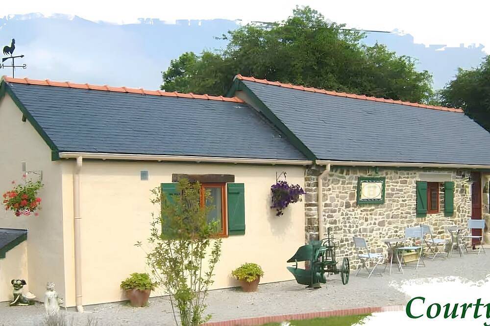 Gîte Grange - La Mare Chappey, enfants bienvenus, piscine chauffée in Néhou, Côte de la Déroute