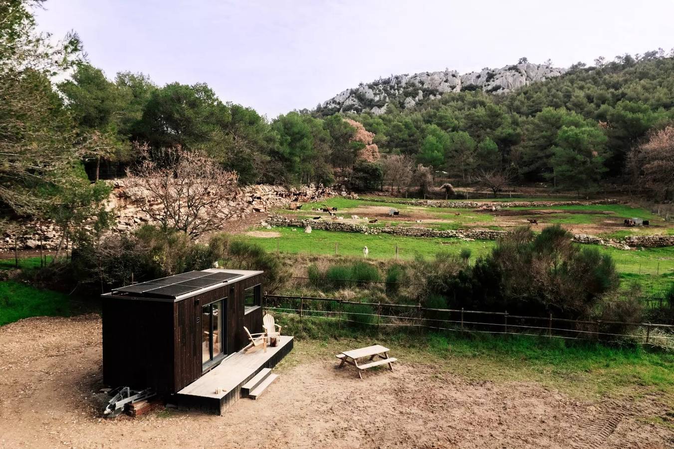 Appartement entier, Tiny House - 2 adultes + 1 enfant jusqu'à 12 ans + 1 bébé in Trets, Région d'Aix-en-Provence