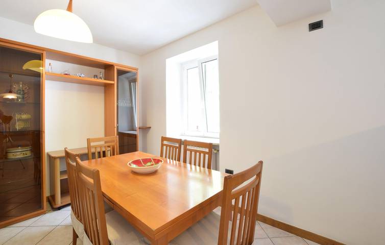 Ganze Ferienwohnung, Gemütliches Apartment mit Seeblick, Waschmaschine, Parkplatz und Internet in Ponte Caffaro, Bagolino