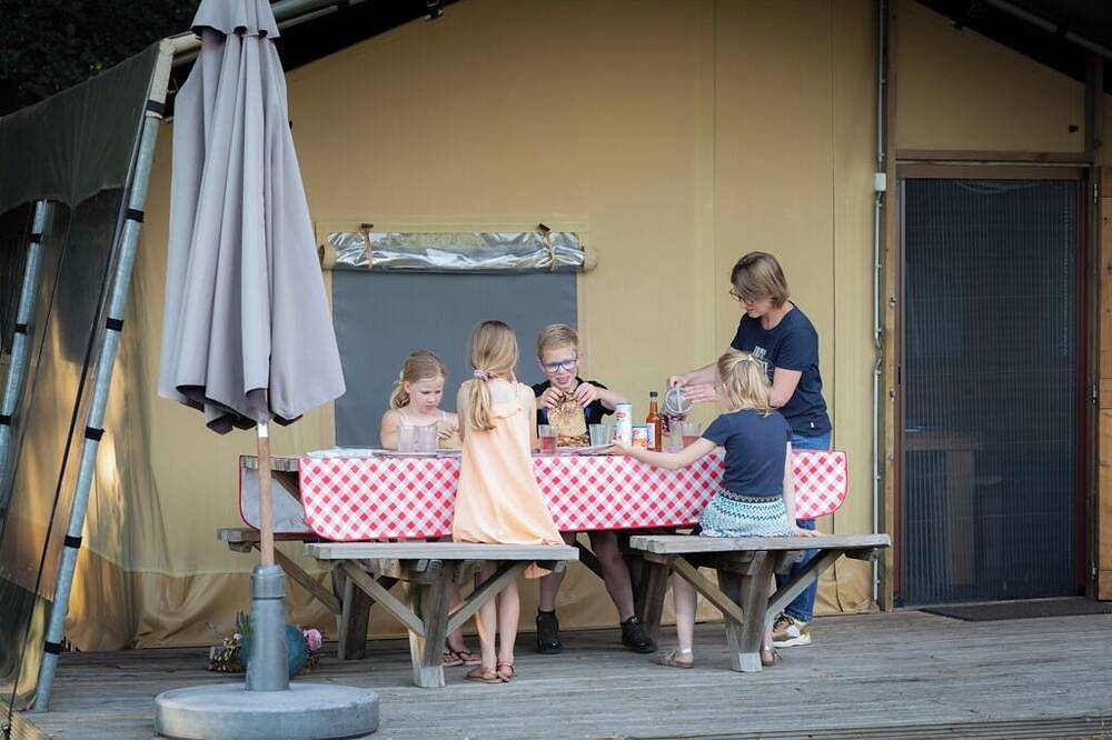 Luxus-Lodgezelt auf einem Bauernhof in Haaksbergen, Twente