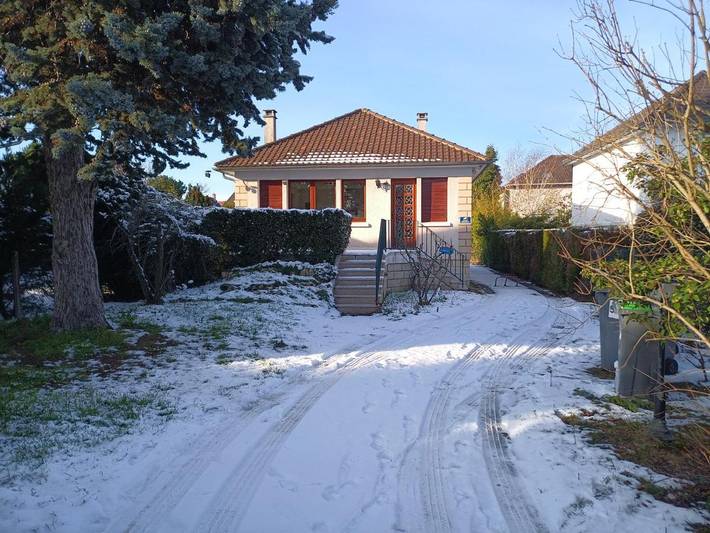 Maison de vacances pour 6 personnes, avec Terrasse et Jardin à Conflans-Sainte-Honorine