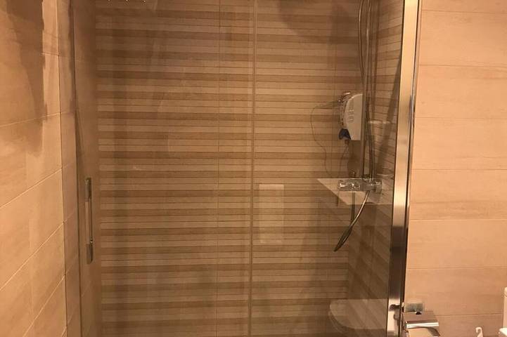 Maison-Cottage-Sdb privée avec douche-Vue sur Rue in Cabárceno, Penagos