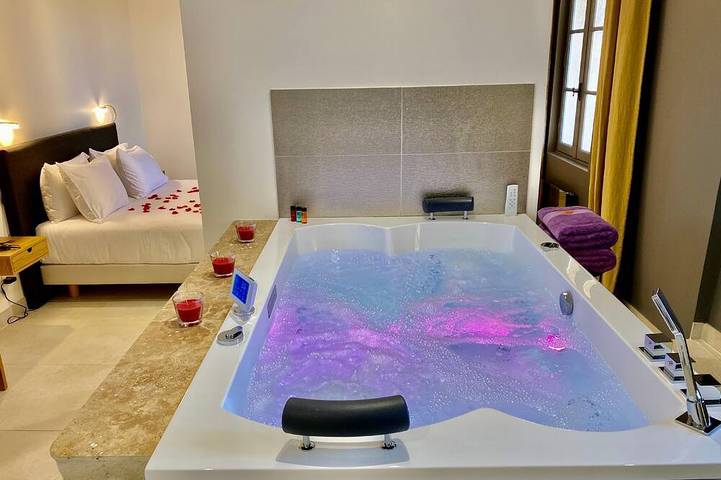 Maison d’hôte pour 2 personnes, avec Jardin et Piscine
