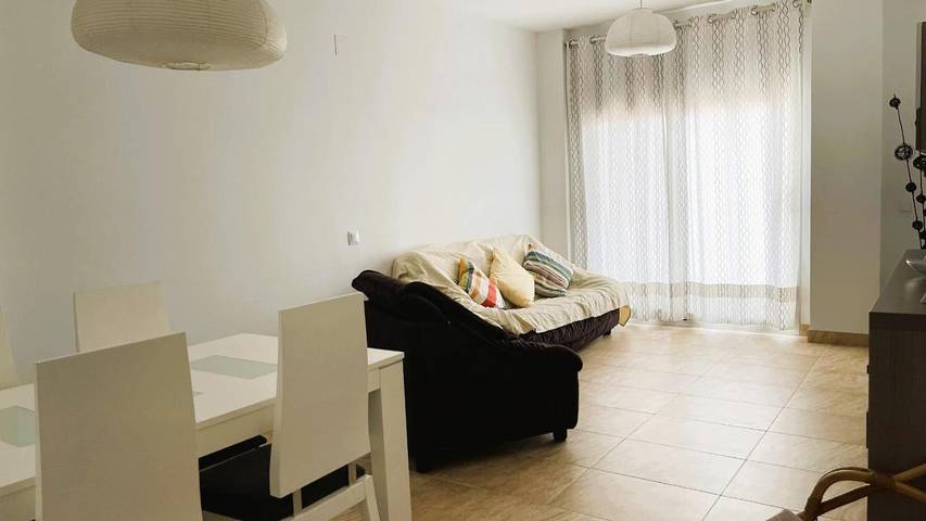 Gîte pour 5 personnes, avec jardin et piscine ainsi que vue et bassin pour enfant à Cubelles - 2