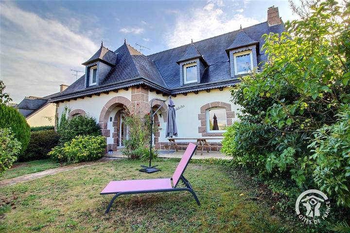 Gîte pour 12 personnes, avec Terrasse ainsi que Jardin et Vue à Plérin - 2