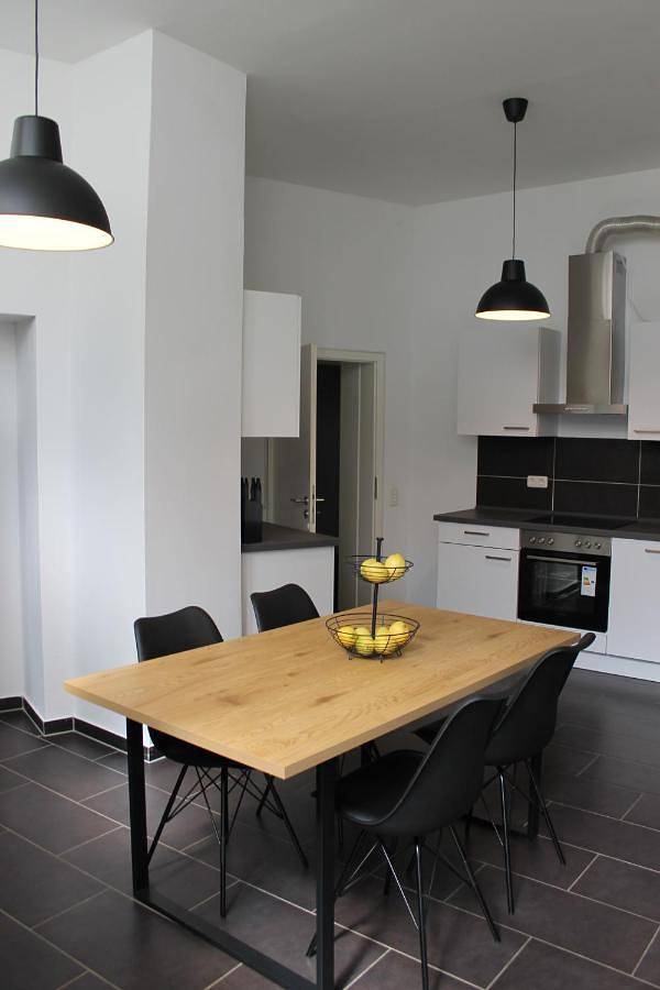 Geheel vakantieappartement, Zimmer mitten in der Stadt 400 Meter zum Bahnhof in Paderborn, Noordrijn-Westfalen