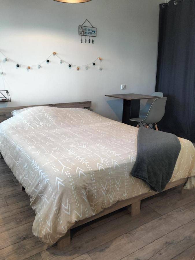 Double Room in Batz-sur-Mer, Côte d'Amour