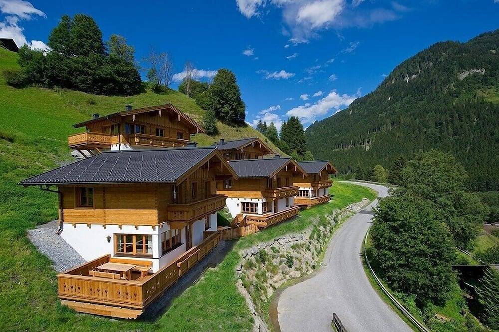 Mit viel liebe erbaute Hütten- Chalets in bester Lage! in Hohe Tauern, Großarl