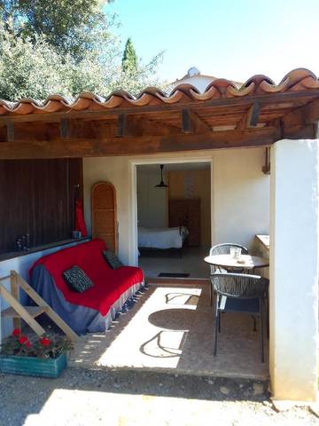 Maison d’hôte pour 3 personnes, avec piscine et jardin, animaux acceptés à Narbonne