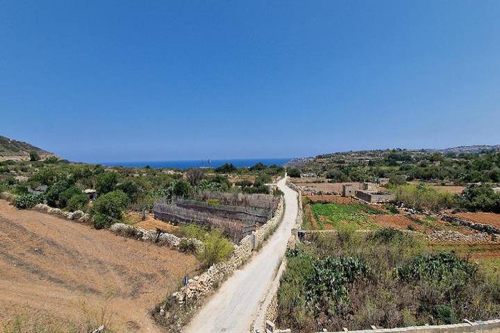 Chambre d’hôte pour 3 personnes, avec jacuzzi ainsi que balcon et piscine dans Xaghra - 2