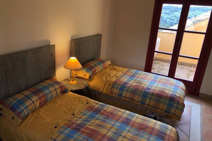 Maison de vacances pour 7 personnes, avec Balcon ainsi que Jardin et Piscine à Sotogrande - 3