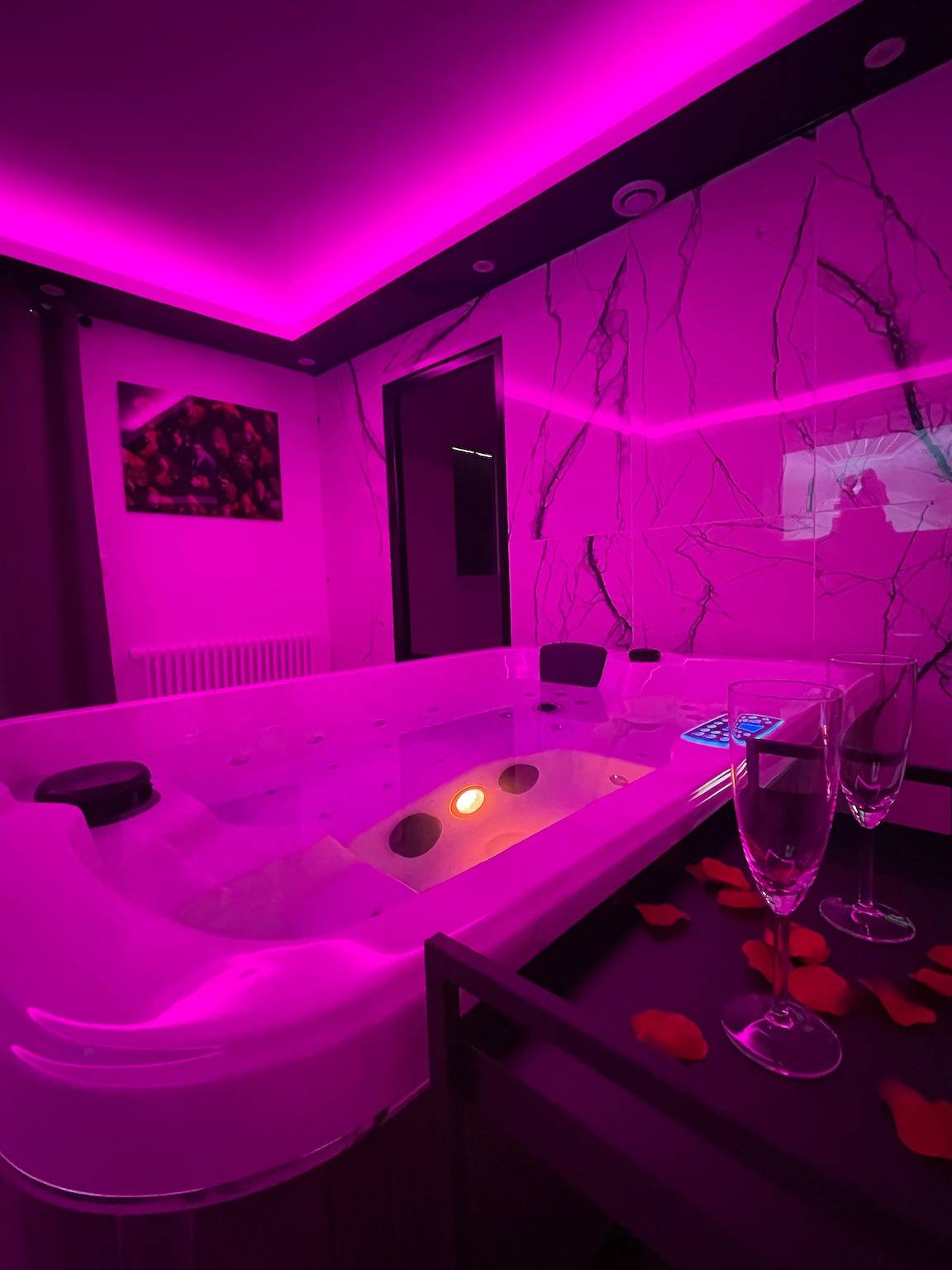 Vakantiehuis 'La Casa De Lové Suite Jacuzzi' met Privétuin en Wi-Fi, foto 15