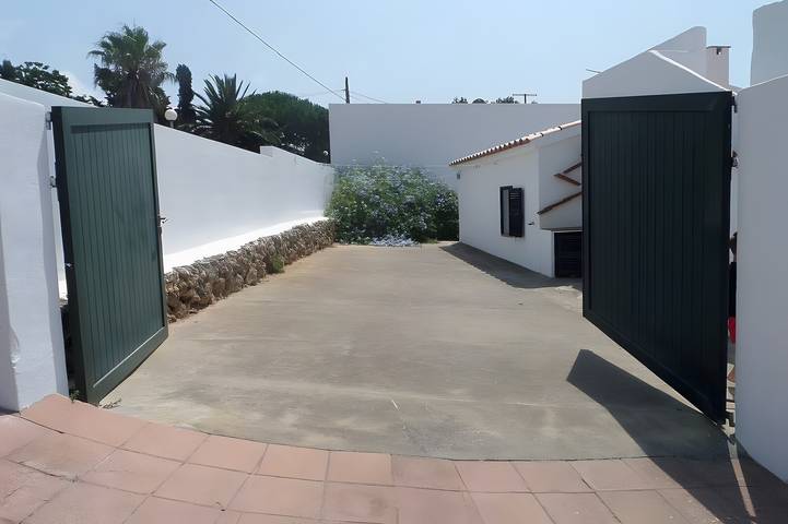 Location de vacances pour 6 personnes, avec jardin à Cala en Porter - 4