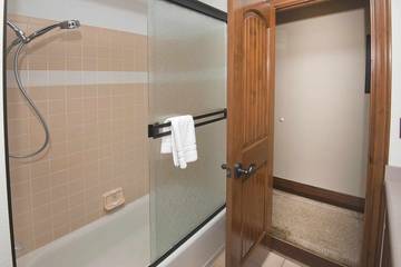 Vacation House for 8 Guests in Vail, Northwest Colorado, Picture 4