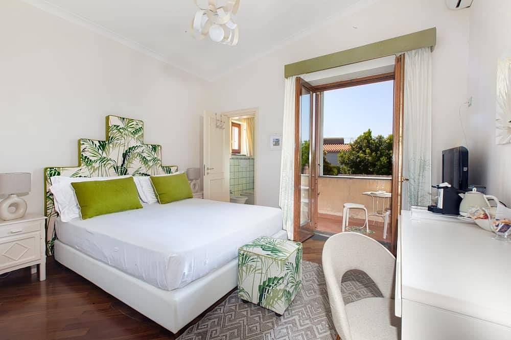 Resort Ravenna- Lady Room in Sant'Agata sui Due Golfi, Naples Province