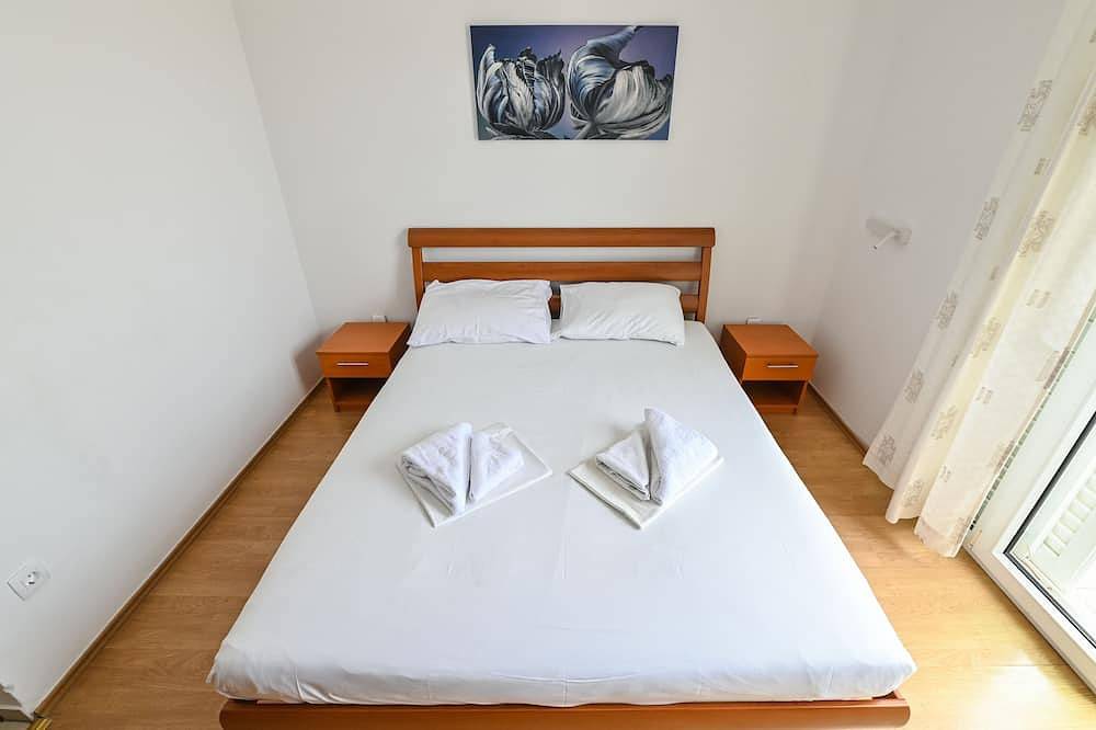 Apartamento entero, Apartamento estándar para 6 con piscina en el centro de Novalja in Novalja, Pag