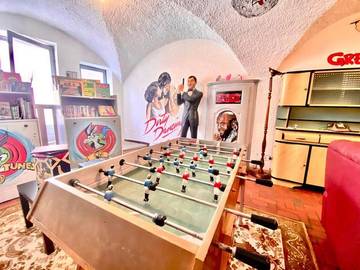 Location de vacances pour 11 personnes, avec balcon à La Mure