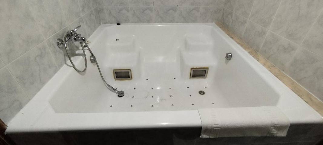 Hôtel pour 2 personnes, avec piscine et terrasse à Noia - 2